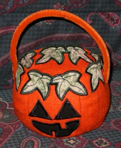 baskets_halloweenbaskets0824125.jpg