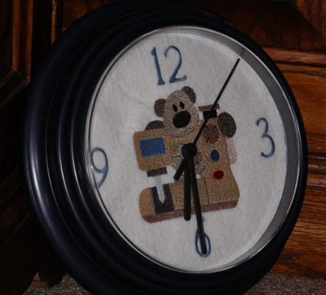 clocks_sewingroomclock.jpg
