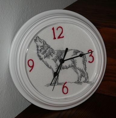 clocks_wolfclock.jpg