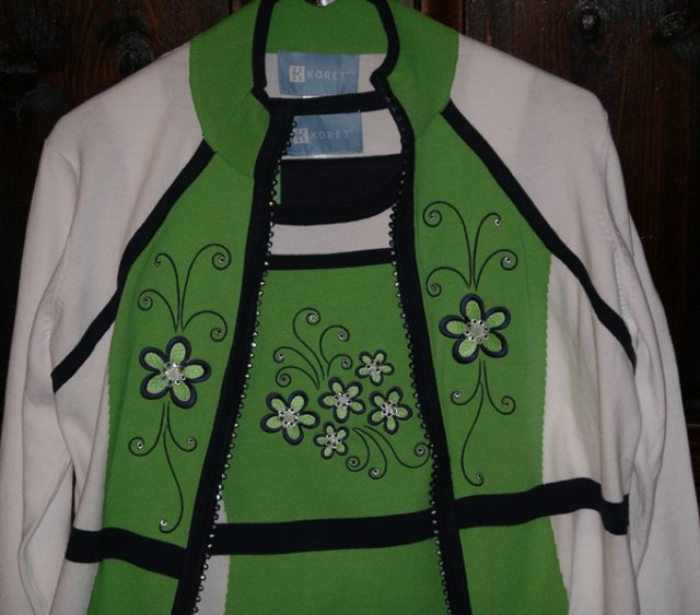 clothes_ramona_041118_2.jpg