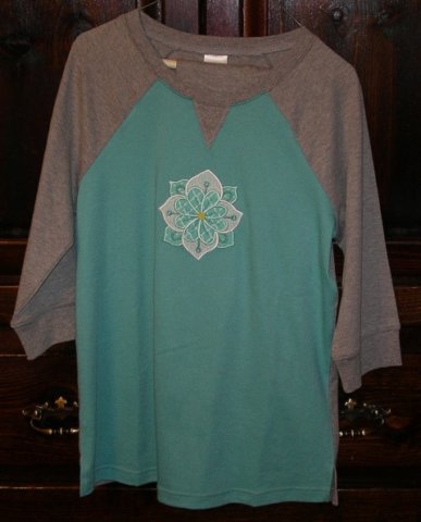 shirt_frommom_122519_4a.jpg