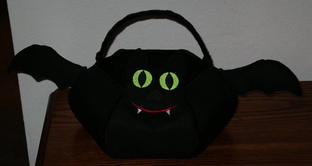 halloweenbags_batbag_0914131.jpg