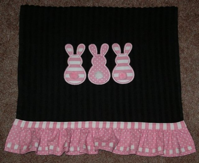kitchentowel_easter2017_031917.jpg