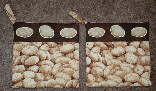 potholders_012321_3.jpg