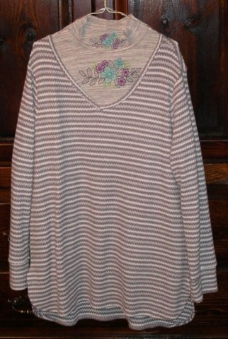 shirt_tomom_122422_1a.jpg