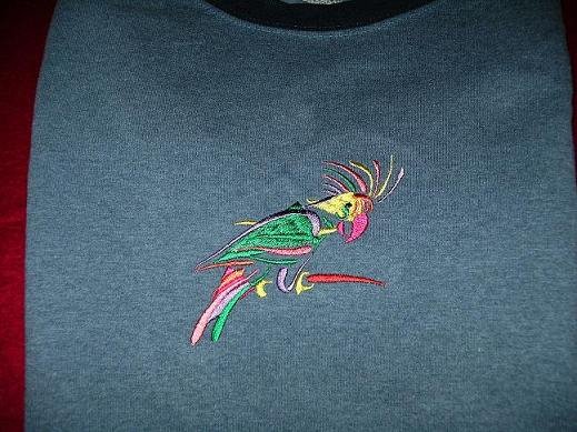 shirtstomom_blueshirtparrot.jpg