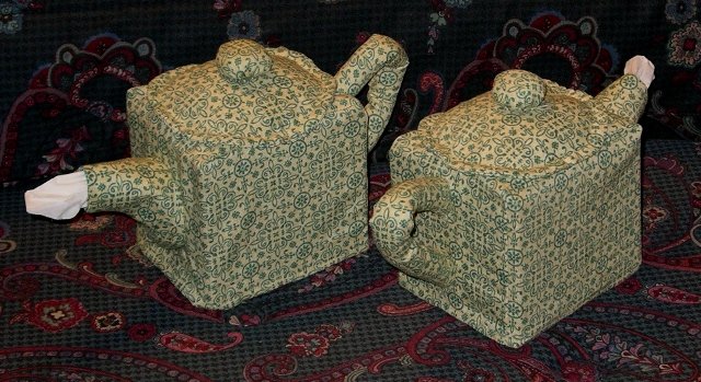 tissueboxcovers_teapots1129123.jpg