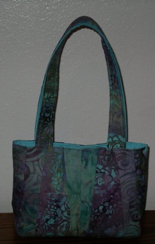totes_toteback_080813.jpg